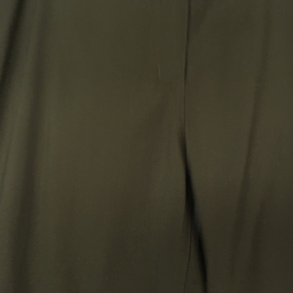 𝅺MEC Womens Olive Green Hiking Pants Quick Dry Womens Size 12 Short - Picture 9 of 9